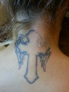 Tattoo während erster Behandlung