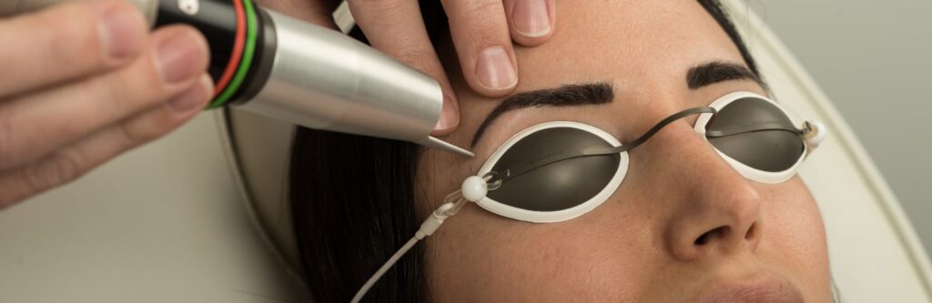 Permanent Make-up mit Laser entfernen